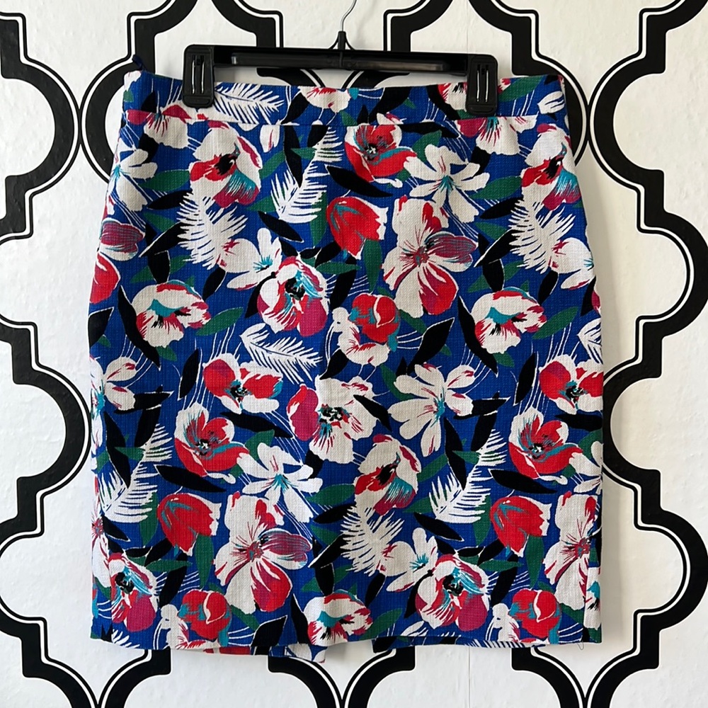 Bright pencil skirt